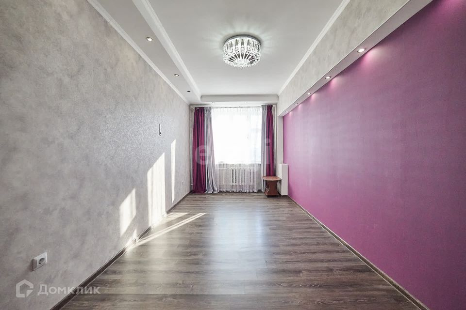 Продаётся 2-комнатная квартира, 65.7 м²