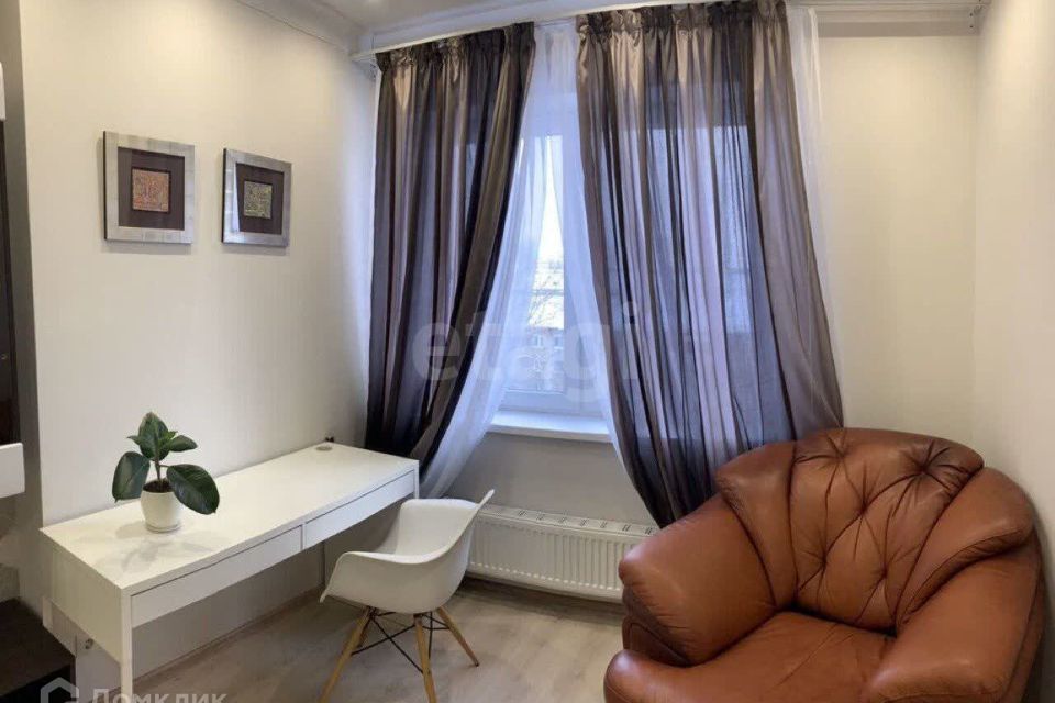 Сдаётся 1-комнатная квартира, 51 м²