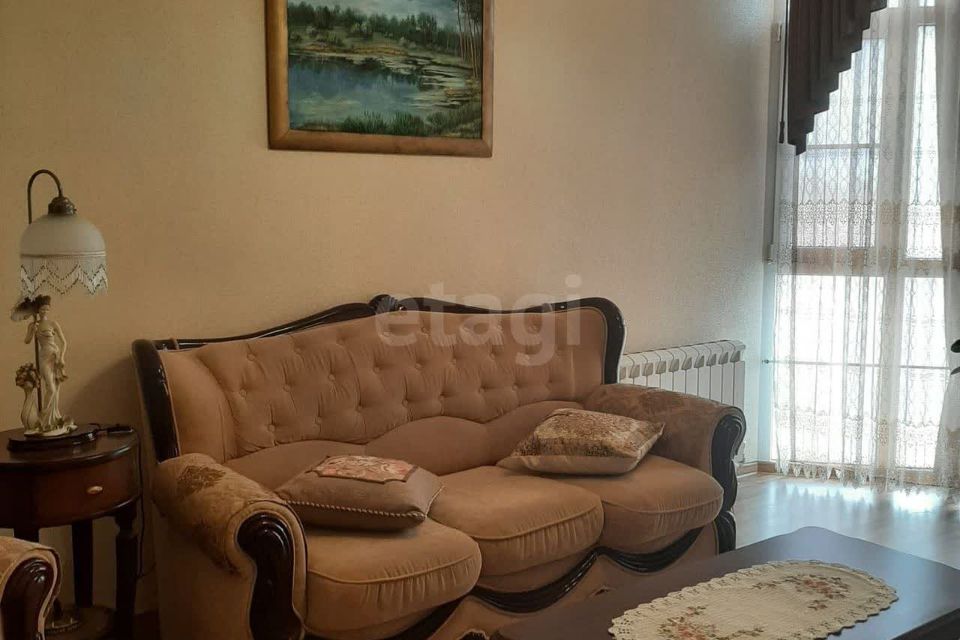 Продаётся 2-комнатная квартира, 55.5 м²
