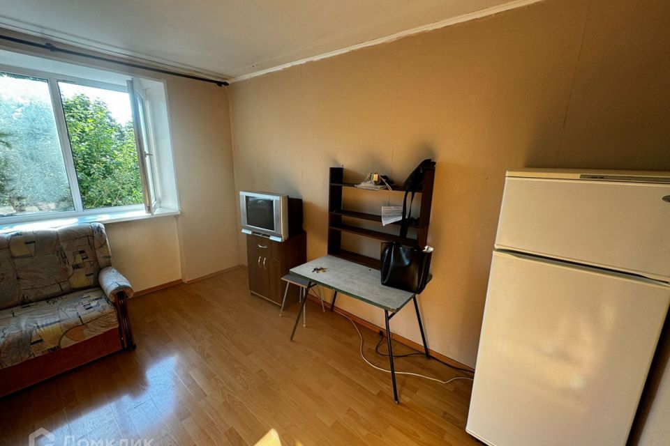 Продаётся комната в 1-комн. квартире, 12.7 м²