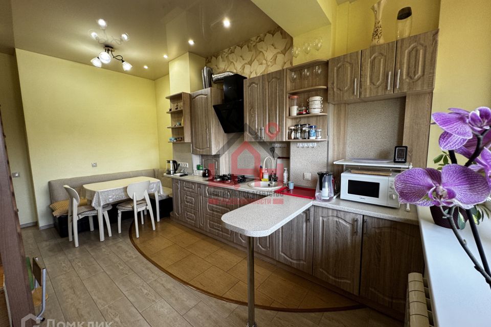 Продаётся 3-комнатная квартира, 79.8 м²