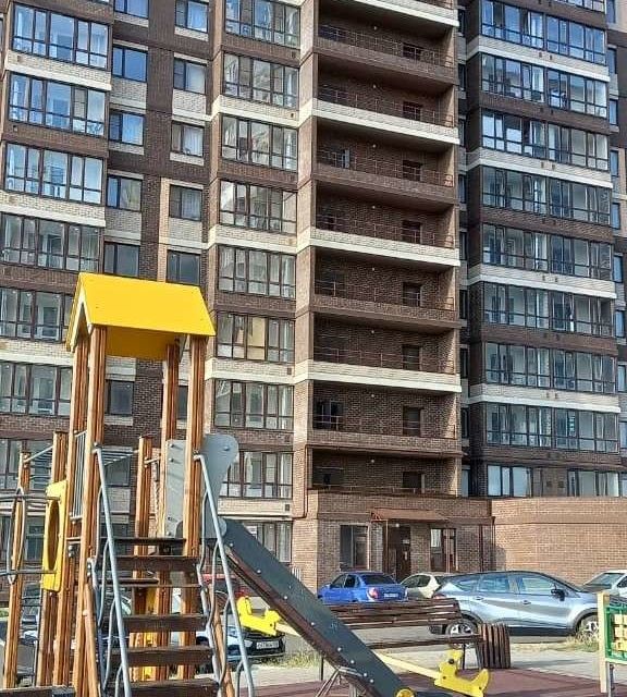 Продаётся 2-комнатная квартира, 71.8 м²