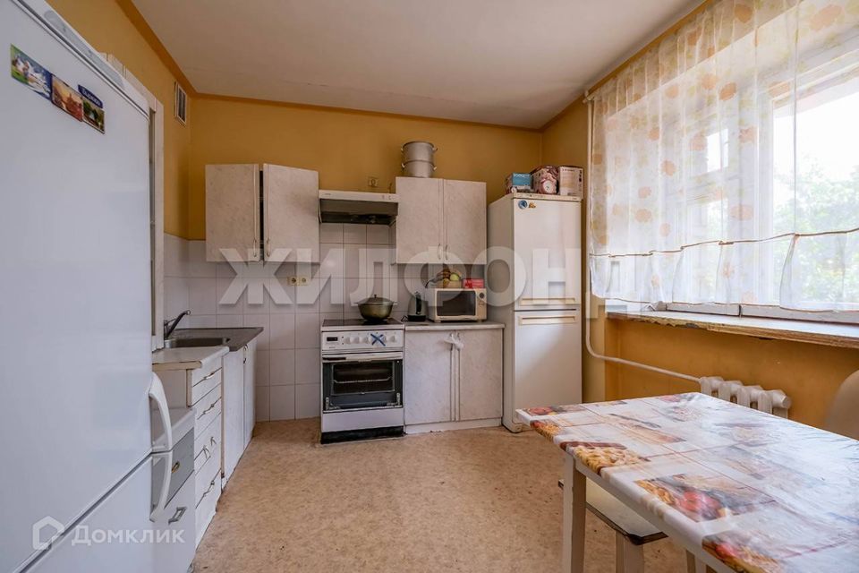Продаётся 4-комнатная квартира, 119.6 м²