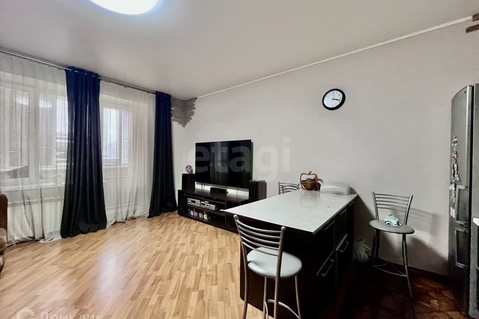 Продаётся 3-комнатная квартира, 91 м²