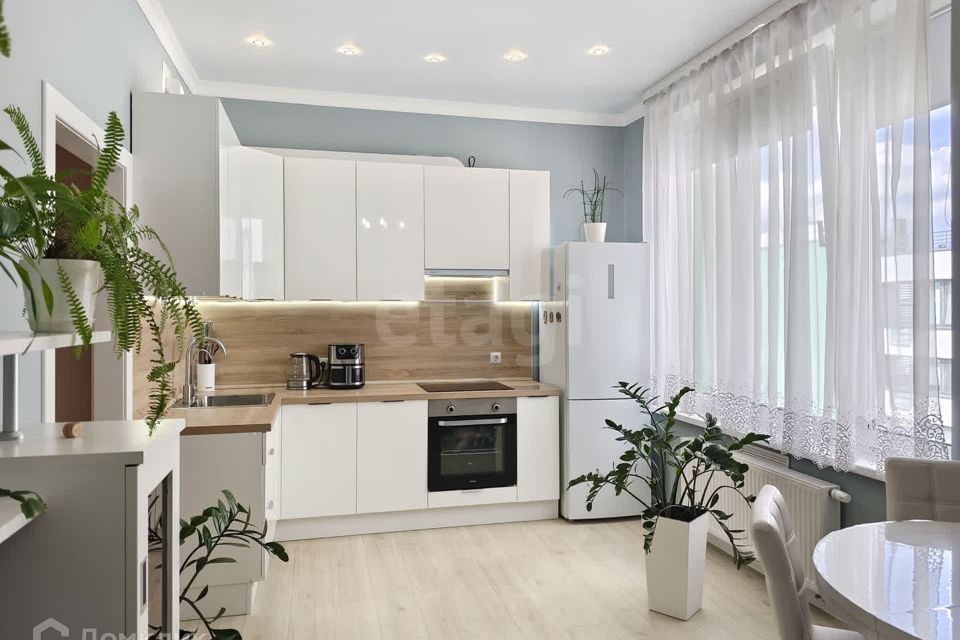 Продаётся 1-комнатная квартира, 49.7 м²