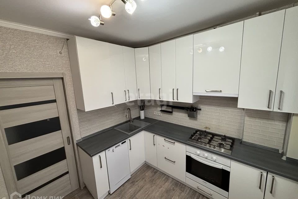Продаётся 3-комнатная квартира, 71.3 м²