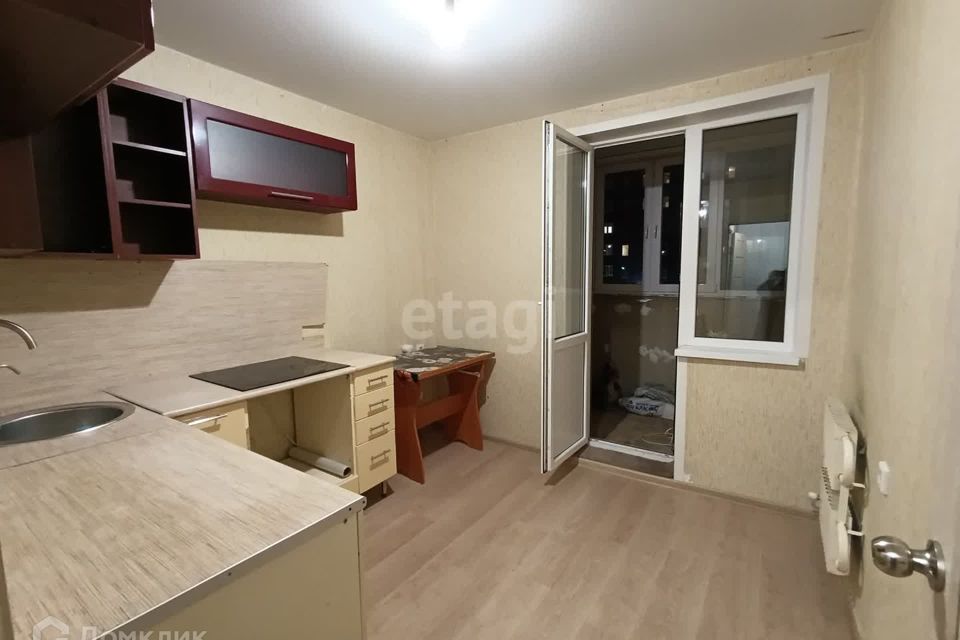 Продаётся 1-комнатная квартира, 37.8 м²