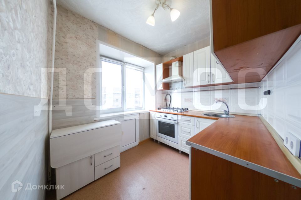 Продаётся 12 комнат в 3-комн. квартире, 36.4 м²