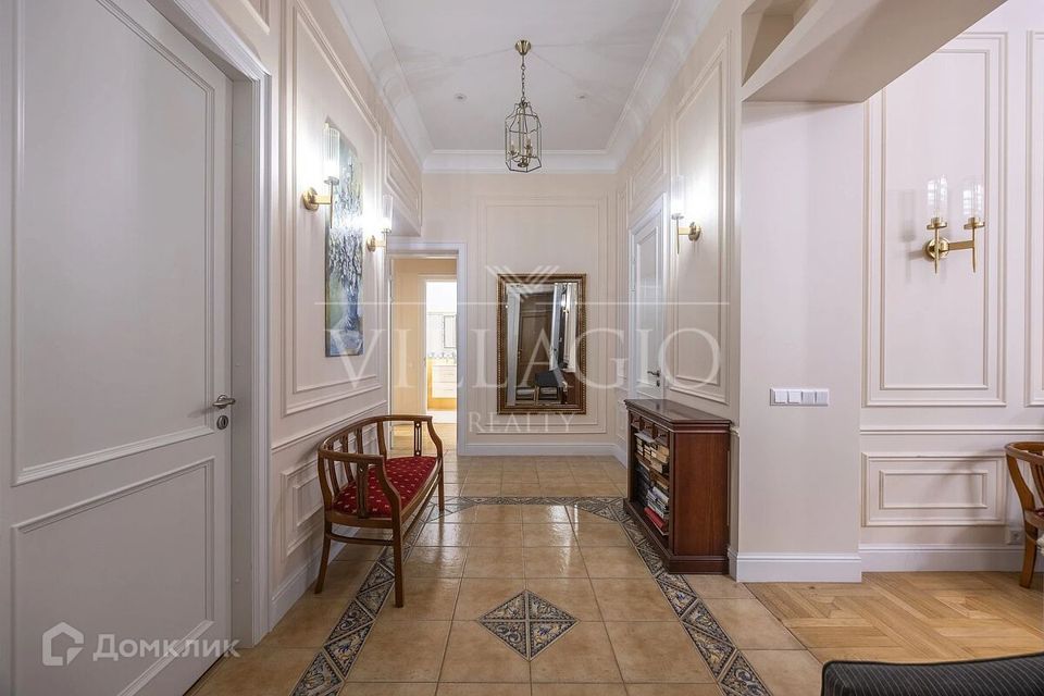 Продаётся 4-комнатная квартира, 109.4 м²
