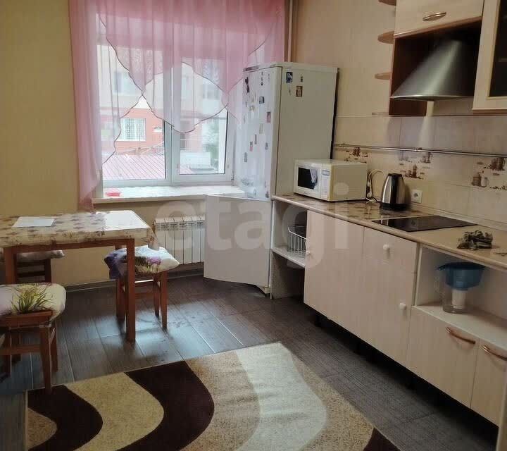 Сдаётся 1-комнатная квартира, 39 м²