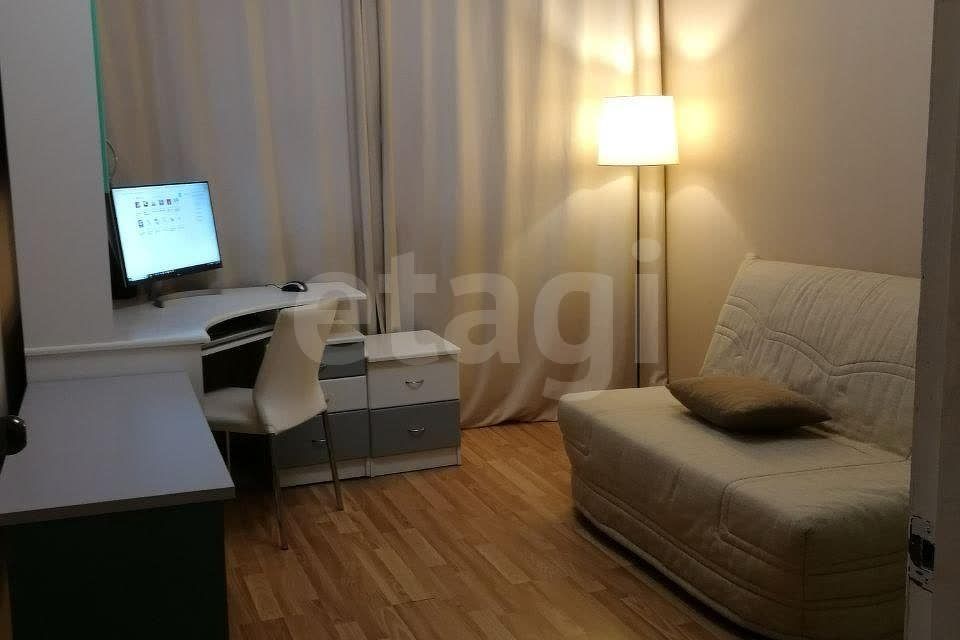 Продаётся 4-комнатная квартира, 76.3 м²