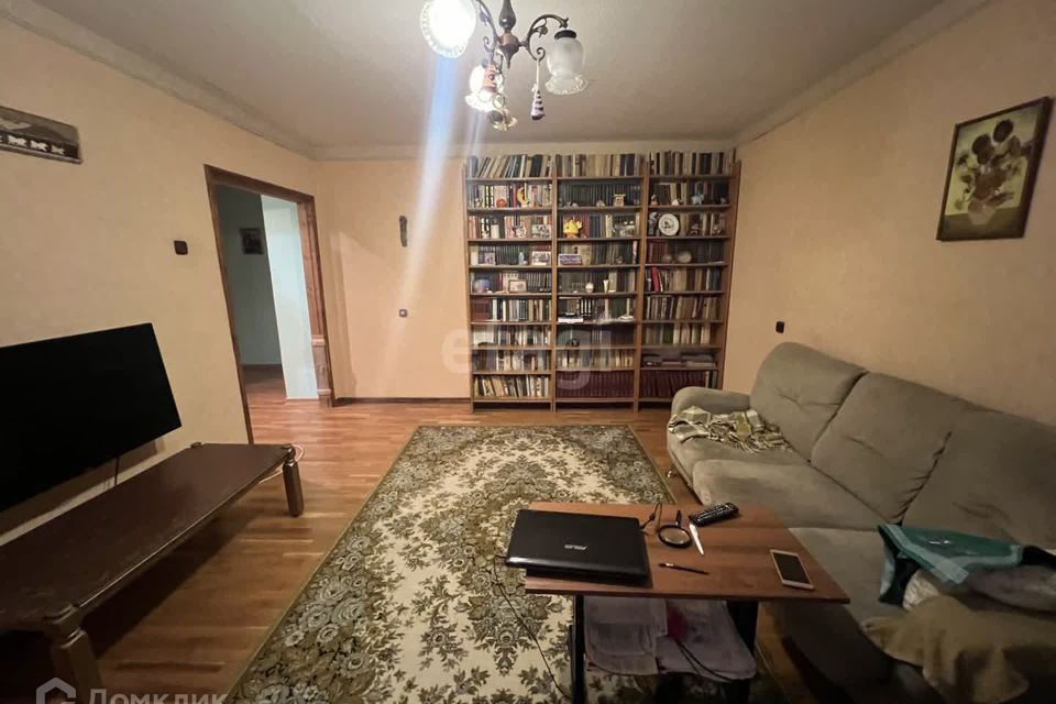 Продаётся 4-комнатная квартира, 94.1 м²
