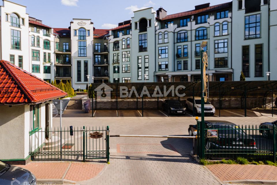 Продаётся 2-комнатная квартира, 70.4 м²