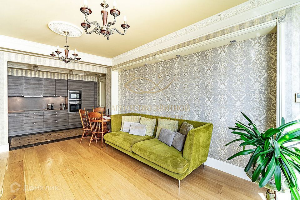 Сдаётся 4-комнатная квартира, 128 м²