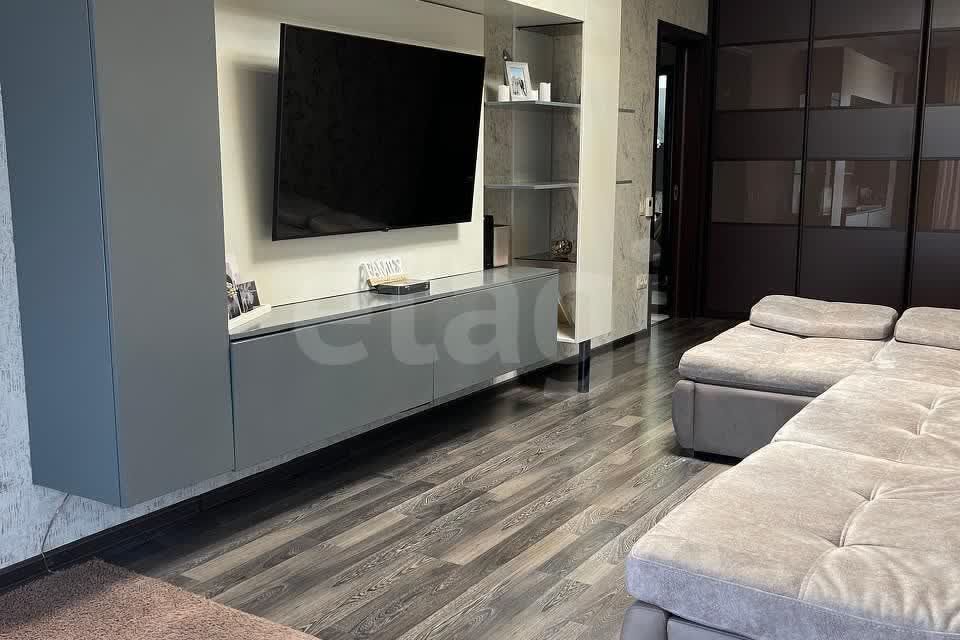 Продаётся 2-комнатная квартира, 74.1 м²