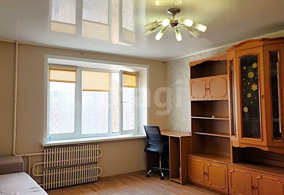 Продаётся 1-комнатная квартира, 42.8 м²