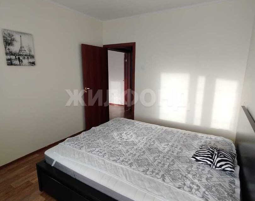 Сдаётся 2-комнатная квартира, 56 м²