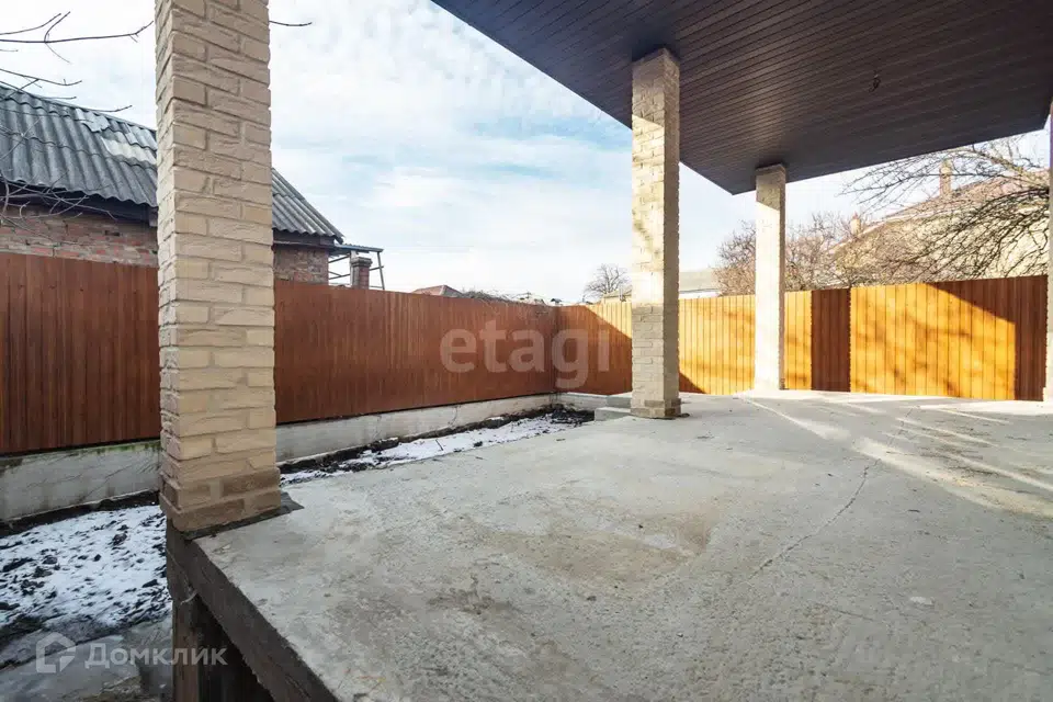 Продаётся 2-этажный дом, 240 м²