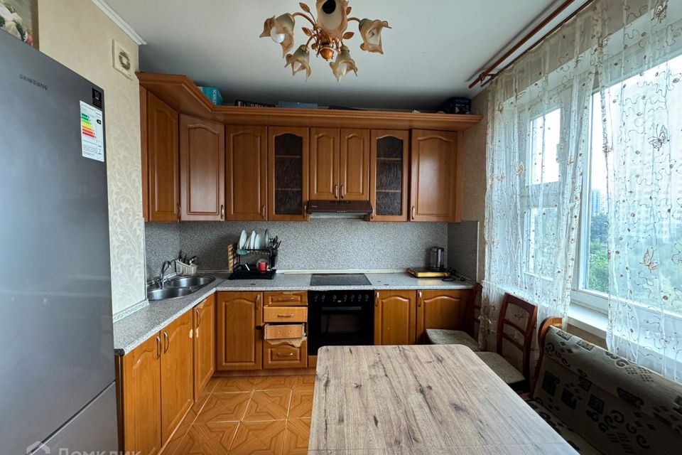 Сдаётся 3-комнатная квартира, 87 м²