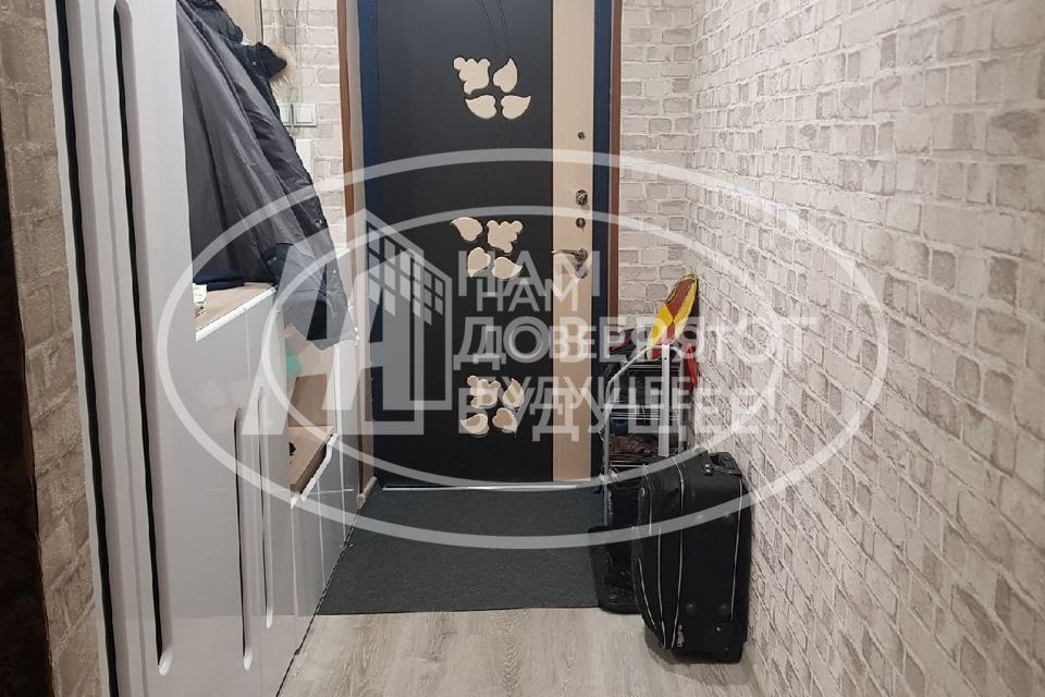 Продаётся 5-комнатная квартира, 100.4 м²