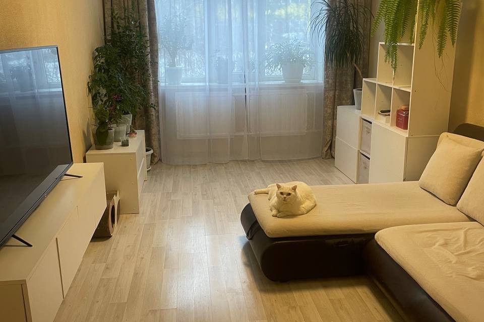 Продаётся 4-комнатная квартира, 90 м²