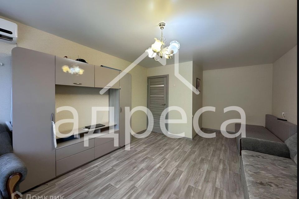 Продаётся 1-комнатная квартира, 37.5 м²