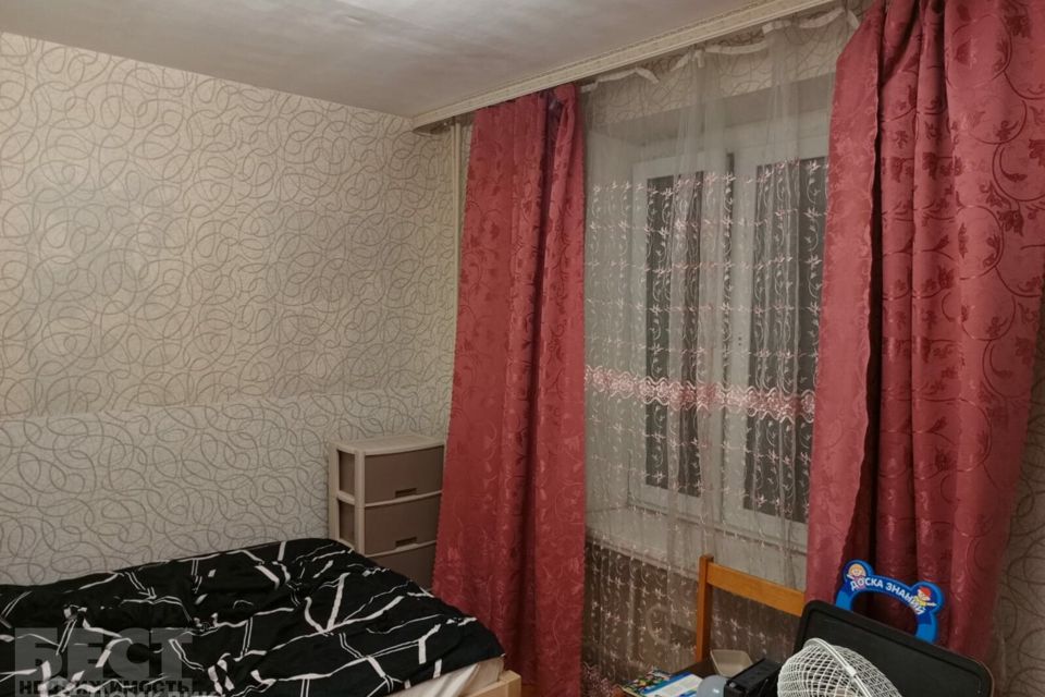 Продаётся комната в 3-комн. квартире, 60.2 м²
