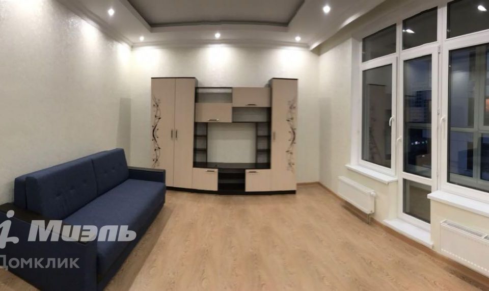 Продаётся 1-комнатная квартира, 37.3 м²