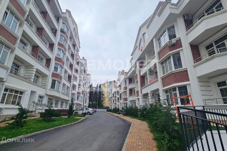 Продаётся 1-комнатная квартира, 32 м²