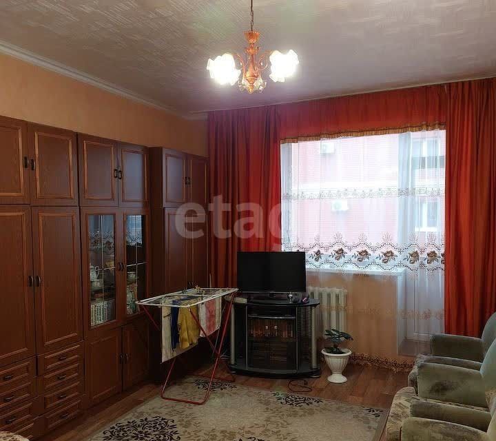 Продаётся 3-комнатная квартира, 111 м²