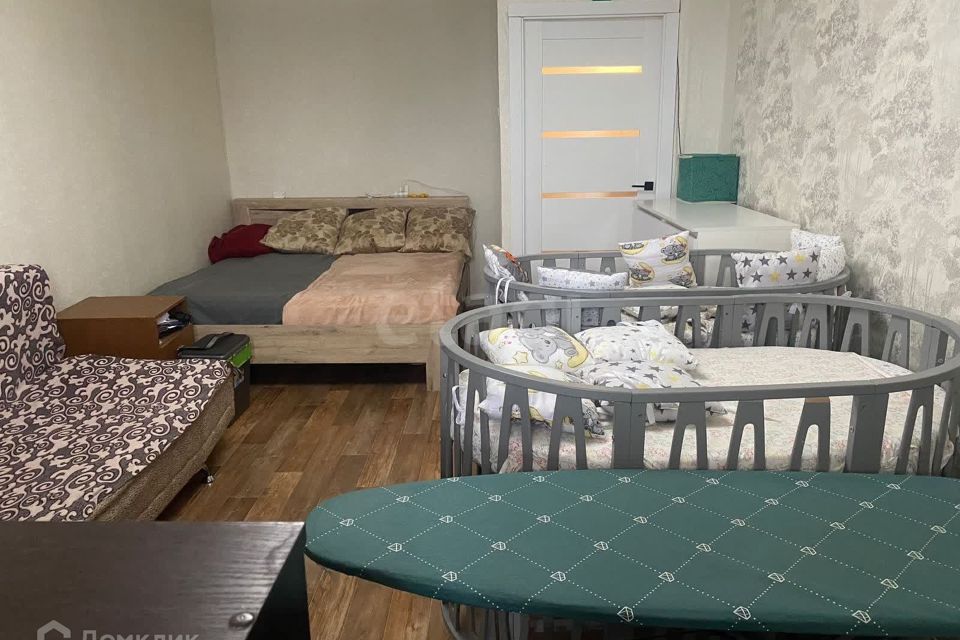 Продаётся 1-комнатная квартира, 42 м²