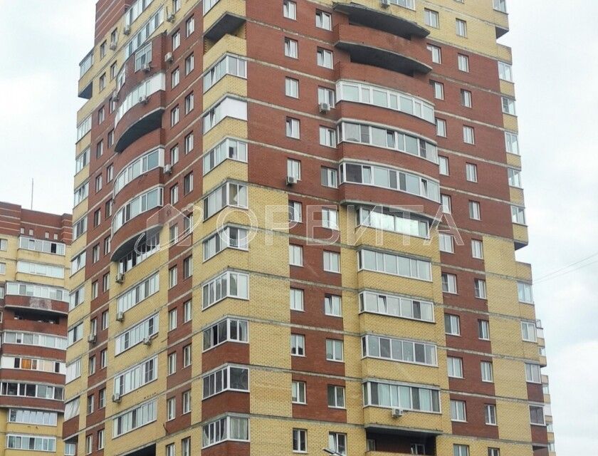 Продаётся 1-комнатная квартира, 42 м²