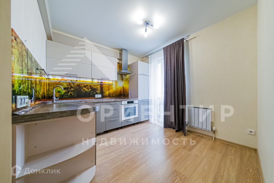 Продаётся 1-комнатная квартира, 43.3 м²