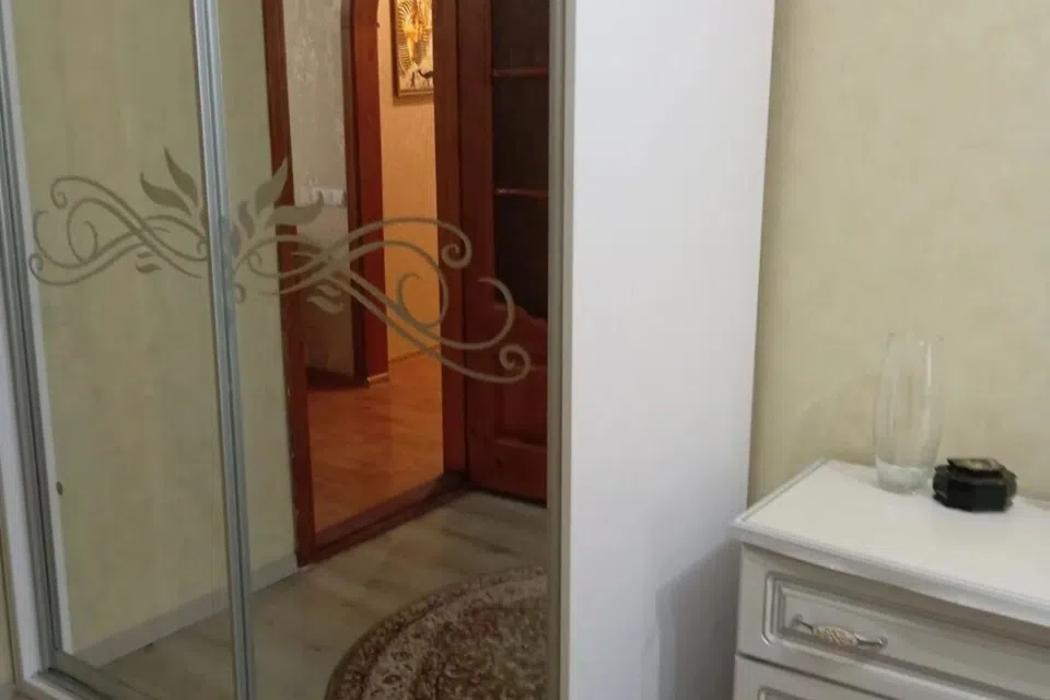 Сдаётся 2-комнатная квартира, 62 м²