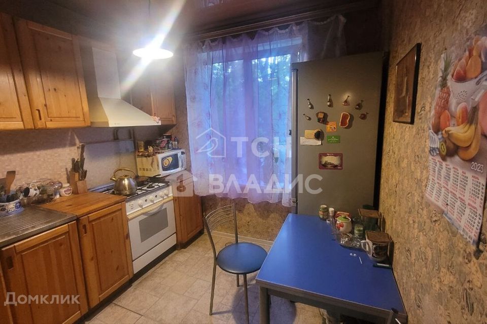 Сдаётся комната в 1-комн. квартире, 60 м²