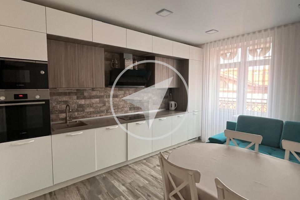 Продаётся 2-комнатная квартира, 53 м²