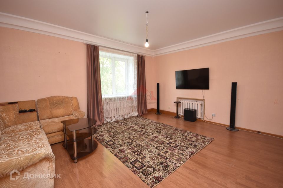Продаётся 4-комнатная квартира, 88.3 м²