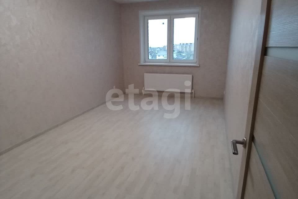 Продаётся 1-комнатная квартира, 42 м²