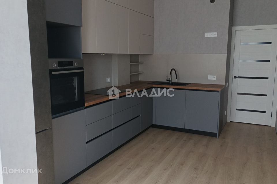Продаётся 1-комнатная квартира, 48.3 м²