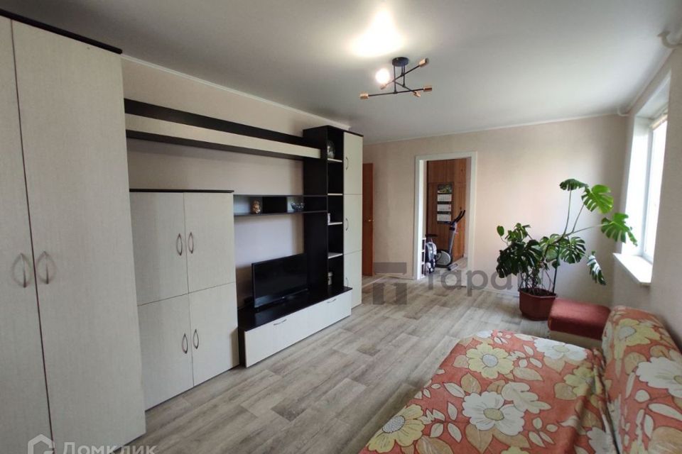 Продаётся 3-комнатная квартира, 60.3 м²
