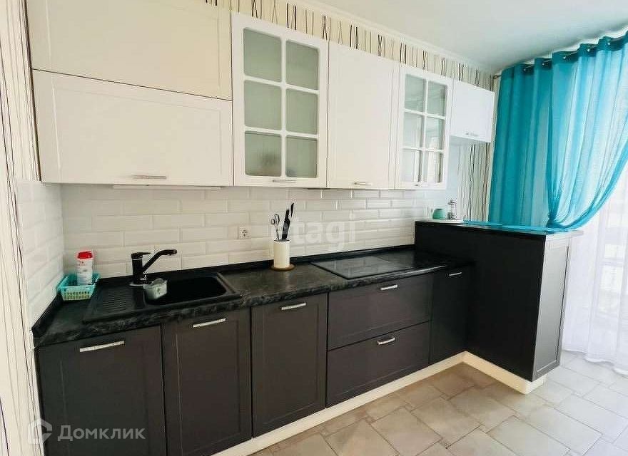 Сдаётся 1-комнатная квартира, 40 м²