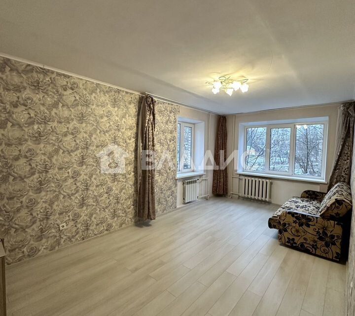 Продаётся 3-комнатная квартира, 57.2 м²