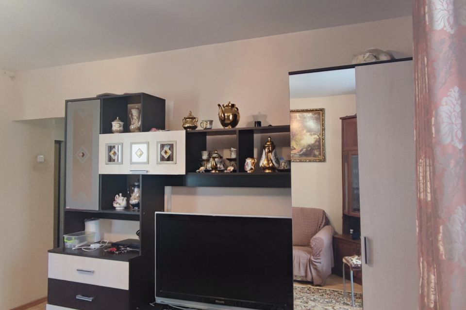 Продаётся 1-комнатная квартира, 37.2 м²