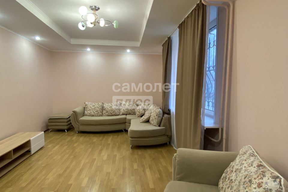 Сдаётся 2-комнатная квартира, 78.6 м²