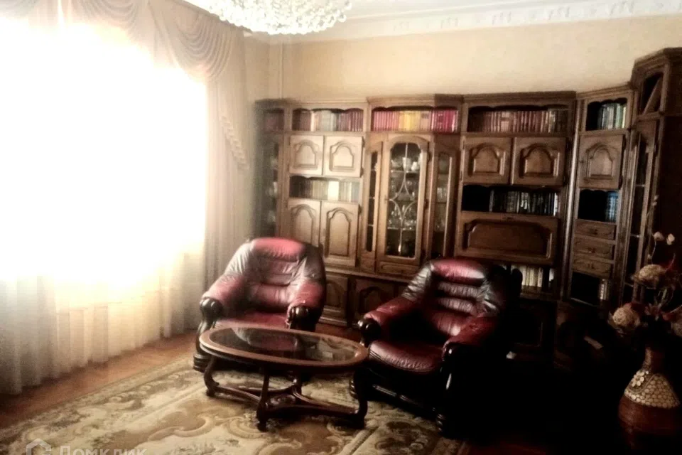 Продаётся 4-комнатная квартира, 96 м²