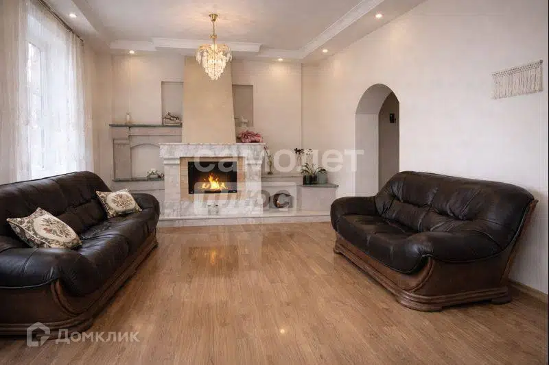 Продаётся 2-этажный дом, 357 м²