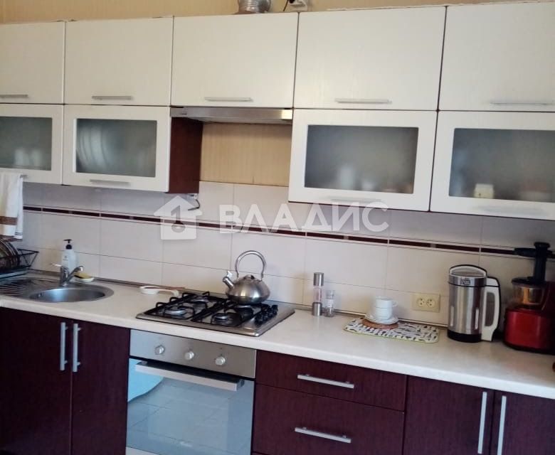 Продаётся 1-комнатная квартира, 42.4 м²