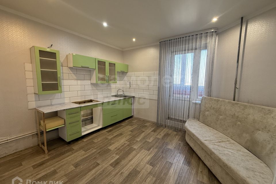 Продаётся 2-комнатная квартира, 65 м²