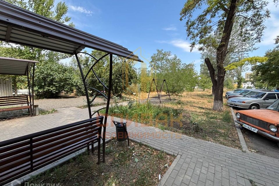 Продаётся 3-комнатная квартира, 57.7 м²