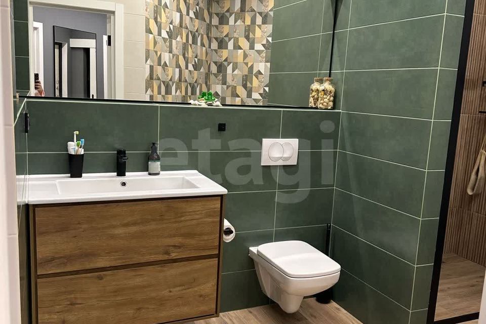Продаётся 2-комнатная квартира, 77 м²